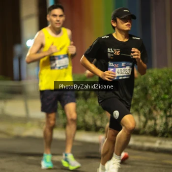 Runner Photo 3750393