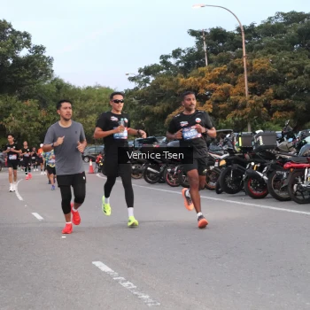 Runner Photo 3750410