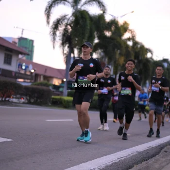Runner Photo 3750465