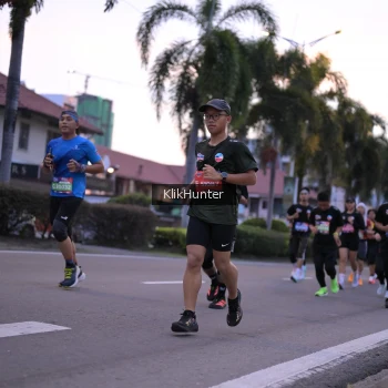Runner Photo 3750546