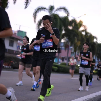 Runner Photo 3750594