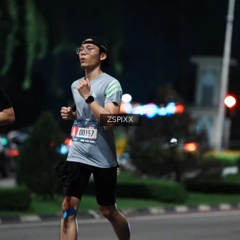Runner Photo 3750624