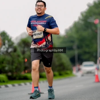 Runner Photo 3750633
