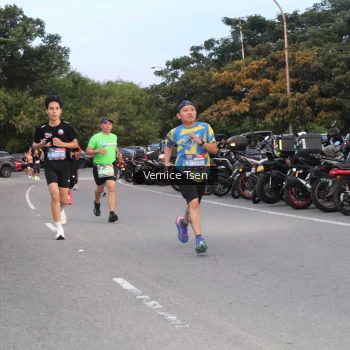 Runner Photo 3750634
