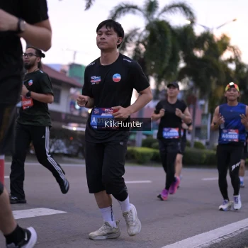 Runner Photo 3750659