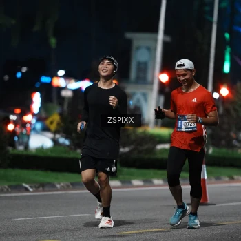 Runner Photo 3750698