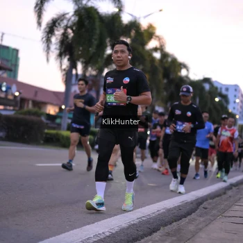 Runner Photo 3750777