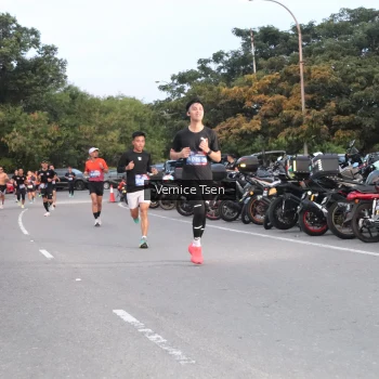 Runner Photo 3750806