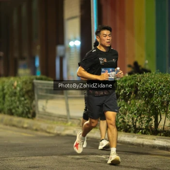 Runner Photo 3750818