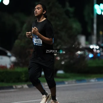 Runner Photo 3750848