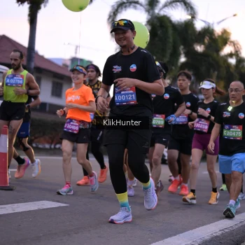 Runner Photo 3750901