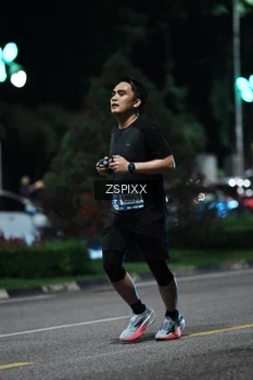 Runner Photo 3750943