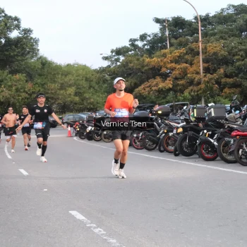 Runner Photo 3750987