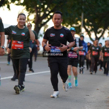 Runner Photo 3750990