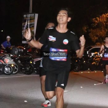 Runner Photo 3750992