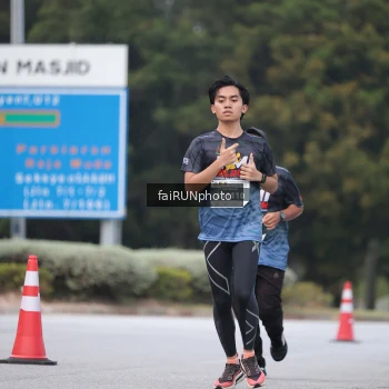 Runner Photo 3751127