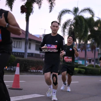 Runner Photo 3751137