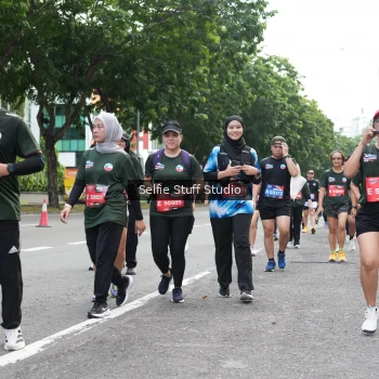 Runner Photo 3751141