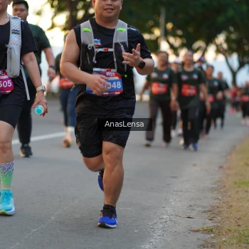 Runner Photo 3751235