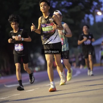 Runner Photo 3751296