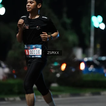 Runner Photo 3751298