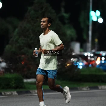 Runner Photo 3751315