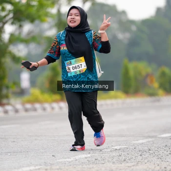 Runner Photo 3751321