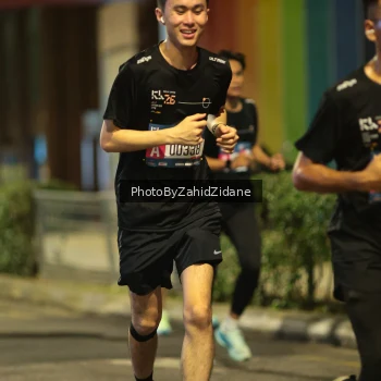 Runner Photo 3751334