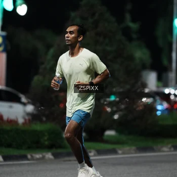 Runner Photo 3751335