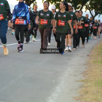 Runner Photo 3751345