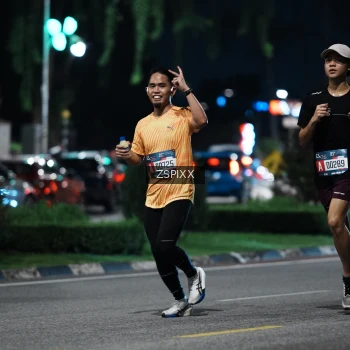 Runner Photo 3751379