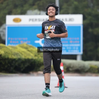 Runner Photo 3751395