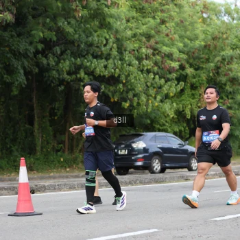 Runner Photo 3751502