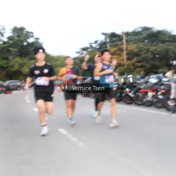Runner Photo 3751535