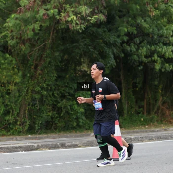 Runner Photo 3751590