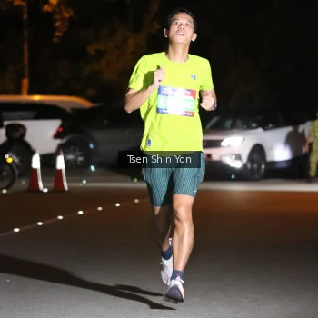 Runner Photo 3751674
