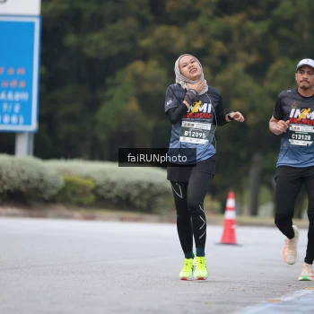 Runner Photo 3751675