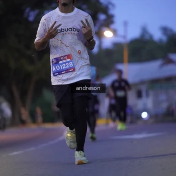 Runner Photo 3751677