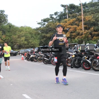 Runner Photo 3751686