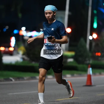 Runner Photo 3751713