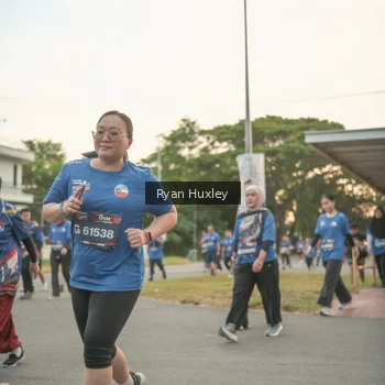 Runner Photo 3751717