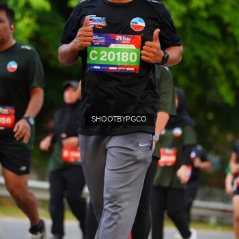 Runner Photo 3751719