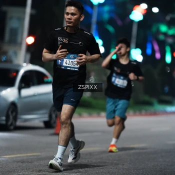 Runner Photo 3751736