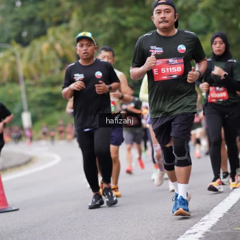 Runner Photo 3751747