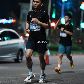 Runner Photo 3751748