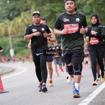 Runner Photo 3751751