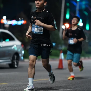 Runner Photo 3751768