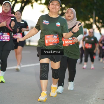 Runner Photo 3751832
