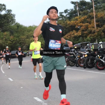 Runner Photo 3751833