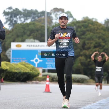 Runner Photo 3751864